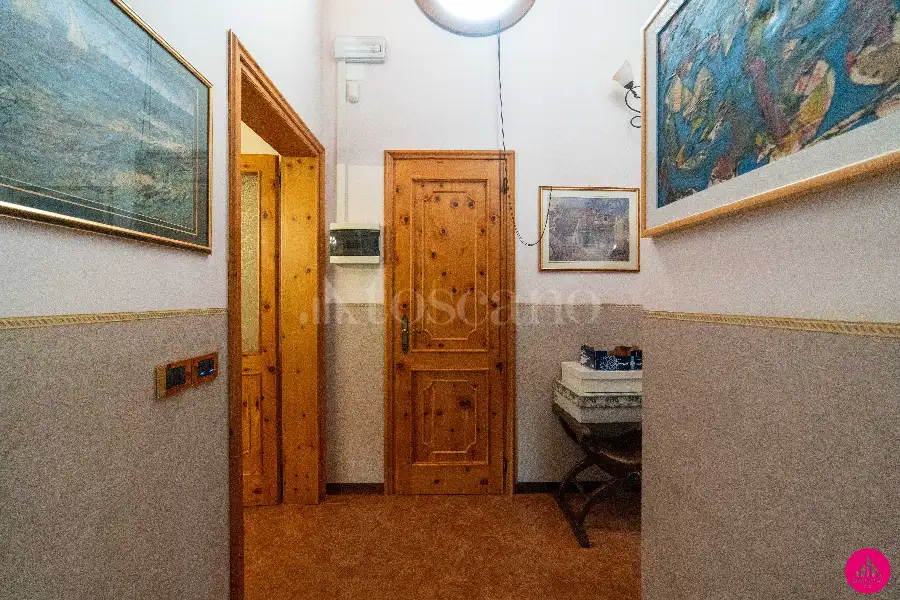 Villino a Schiera in vendita di 270 mq a €299.000 (rif. 98/2025)
