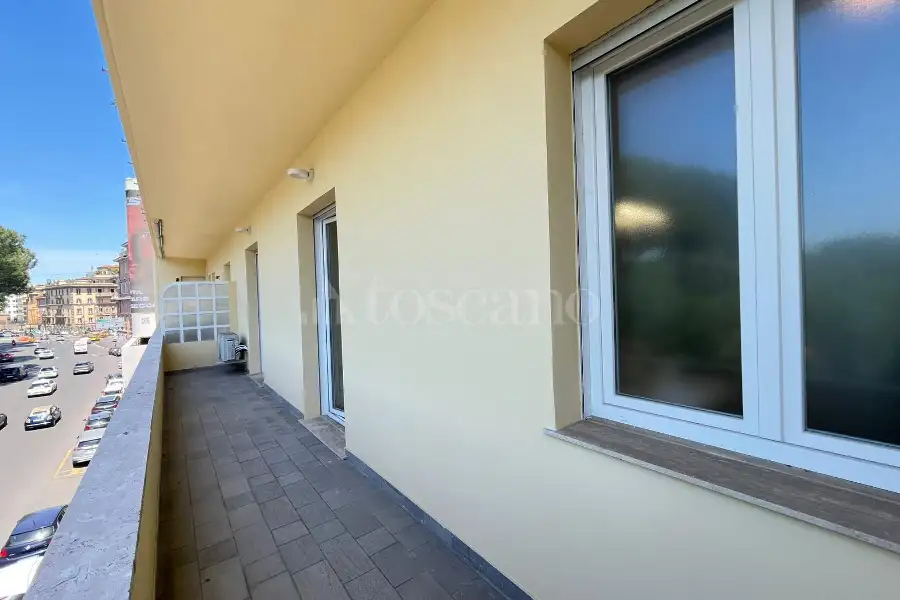 Casa in affitto di 200 mq a €5.300 (rif. 10/2026)