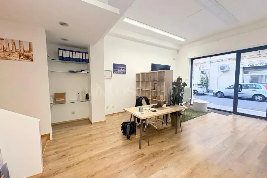 Negozio in vendita di 160 mq a €219.000 (rif. 10/2026)