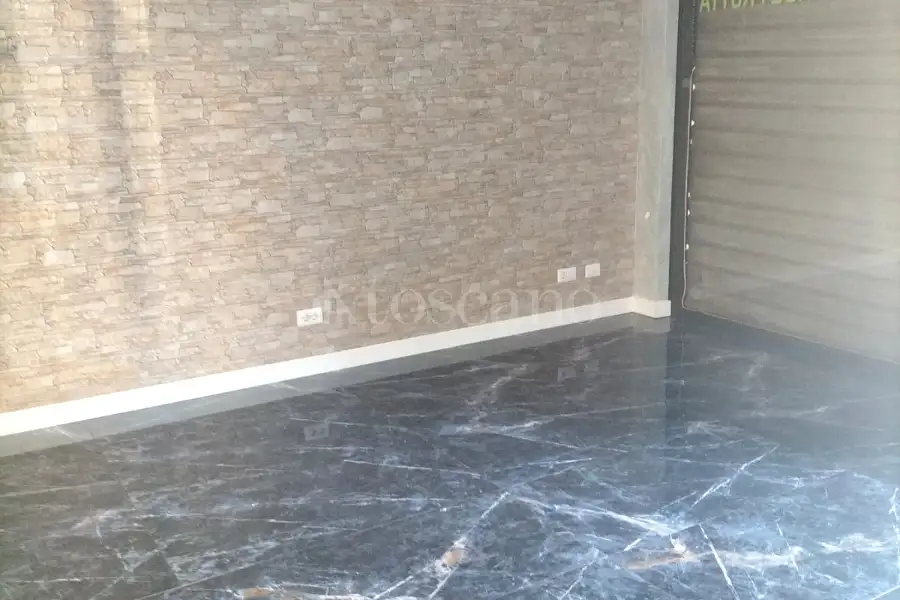 Negozio in affitto di 35 mq a €1.100 (rif. 32/2026)