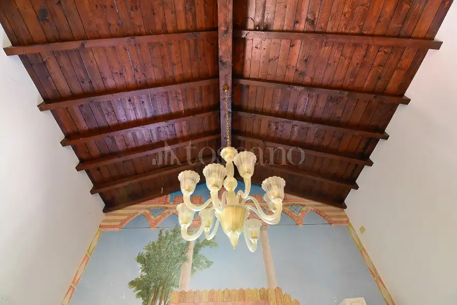 Villa in vendita di 320 mq a €630.000 (rif. 53/2026)