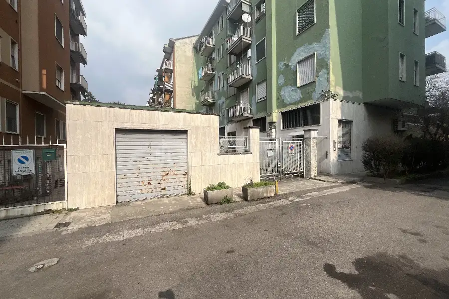 Box in vendita di 12 mq a €20.000 (rif. 7/2026)