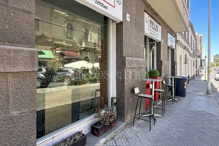 Negozio in vendita di 100 mq a €53.000 (rif. 185/2026)
