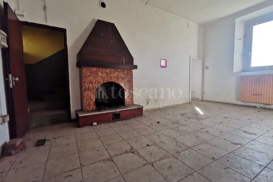 Casa Indipendente in vendita di 500 mq a €65.000 (rif. 27/2026)