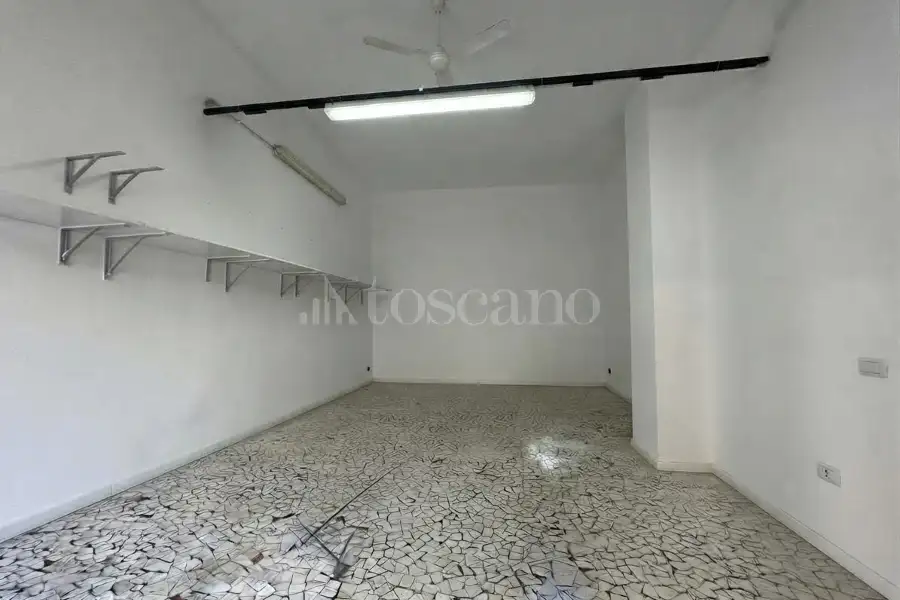 Negozio in vendita di 30 mq a €65.000 (rif. 58/2026)