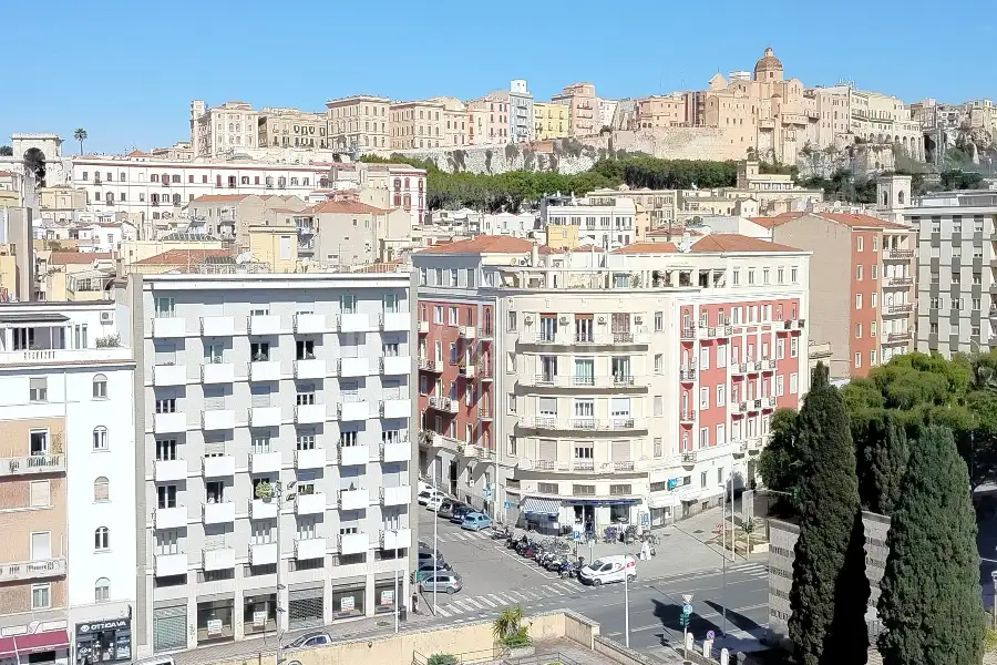 Attico in vendita di 165 mq a €699.000 (rif. 11/2026)