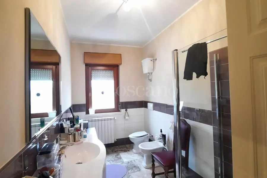 Villa Plurifamiliare in vendita di 800 mq a €795.000 (rif. 6/2025)