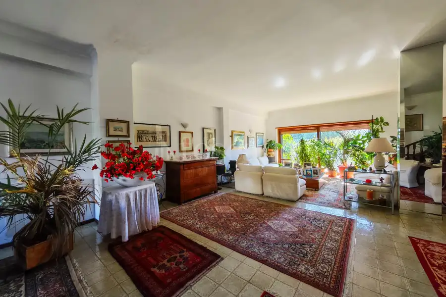 Villino a Schiera in vendita di 300 mq a €565.000 (rif. 28/2025)