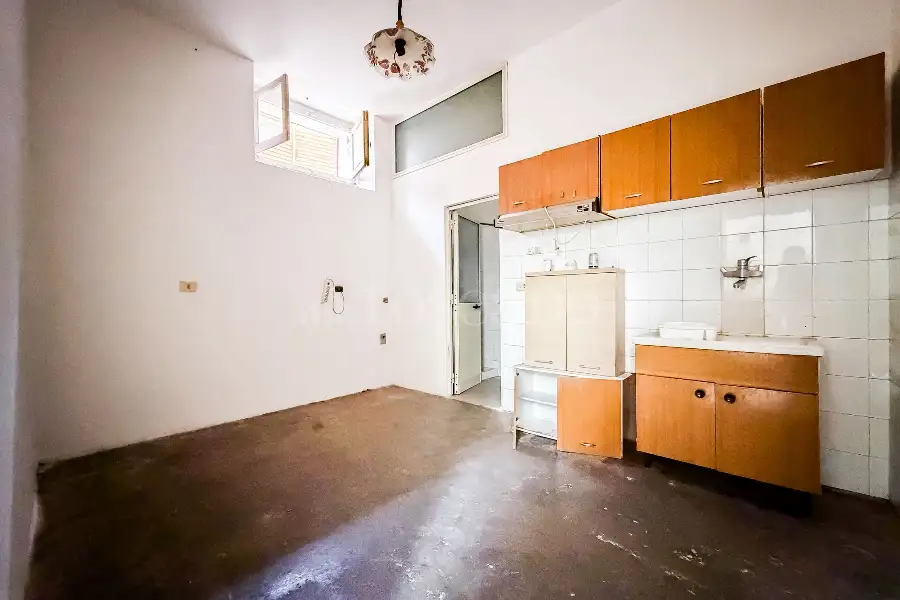 Casa Indipendente in vendita di 200 mq a €125.000 (rif. 23/2026)