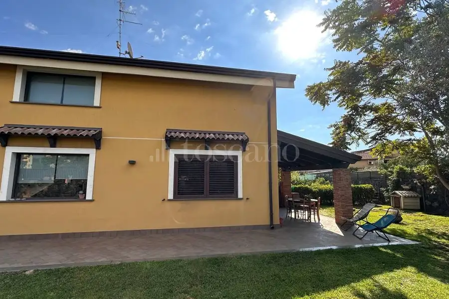 Casa Indipendente in vendita di 204 mq a €498.000 (rif. 173/2026)