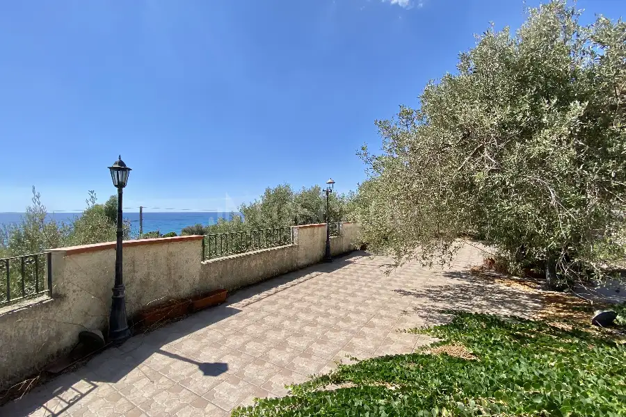 Negozio in vendita di 90 mq a €163.000 (rif. 43/2025)