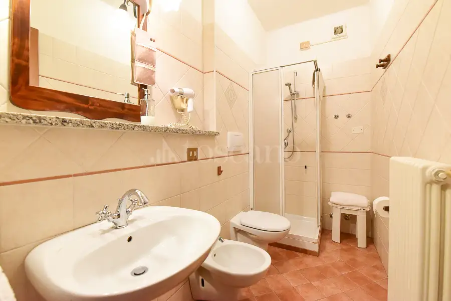 Palazzo in vendita di 300 mq a €355.000 (rif. 31/2024)
