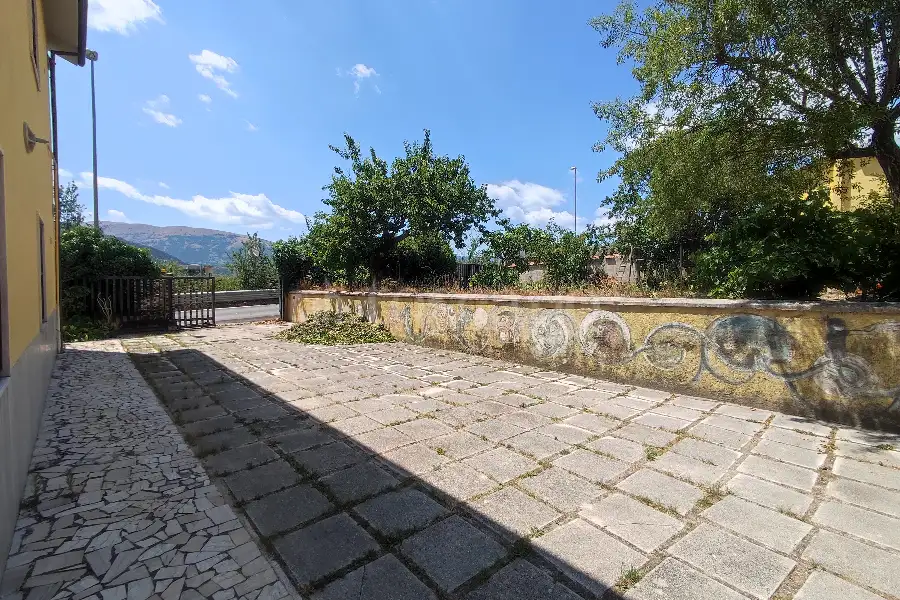 Casa Indipendente in vendita di 400 mq a €340.000 (rif. 35/2025)