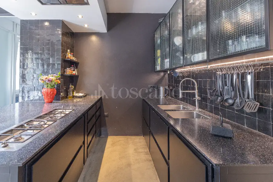 Casa in vendita di 210 mq a €2.600.000 (rif. 45/2026)