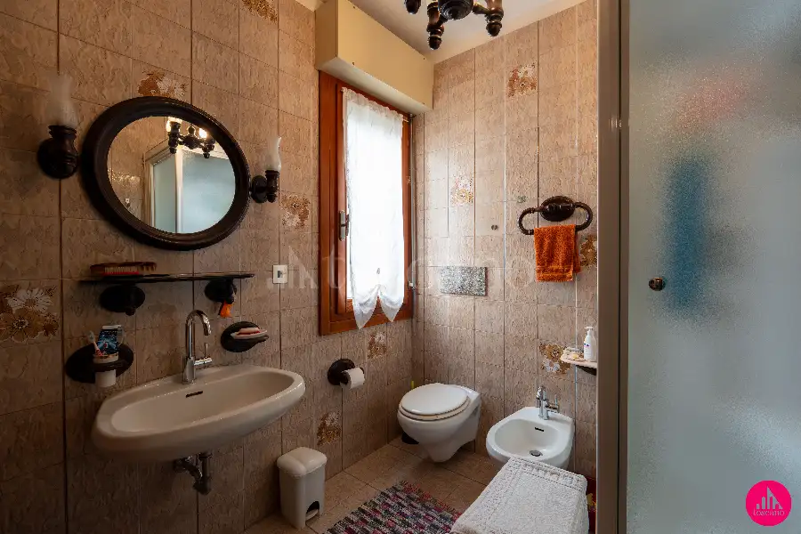 Villa Plurifamiliare in vendita di 195 mq a €179.000 (rif. 80/2026)