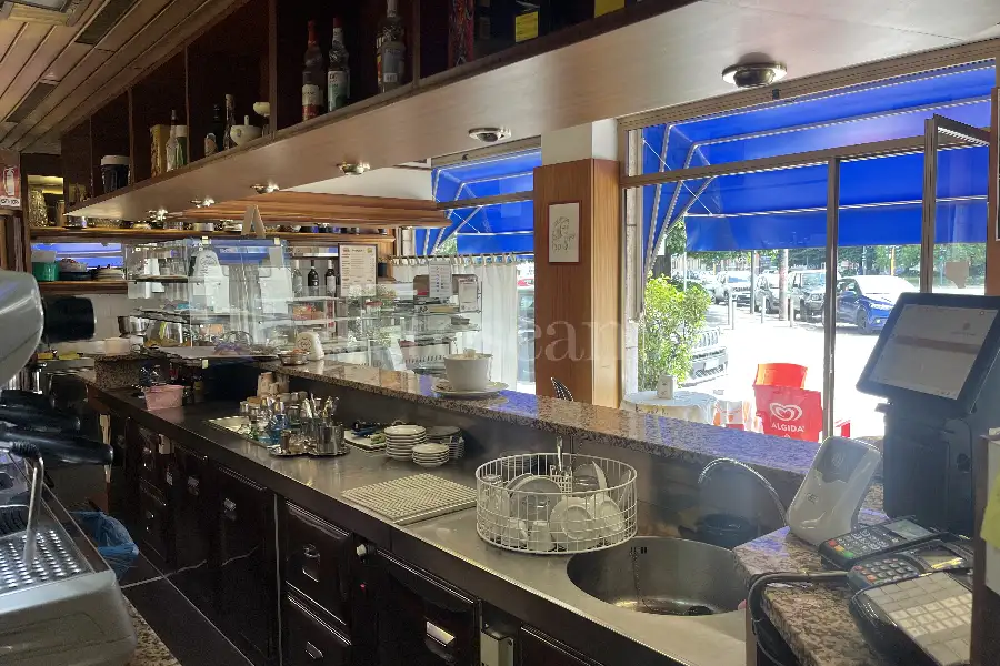 Negozio in vendita di 140 mq a €299.000 (rif. 25/2026)