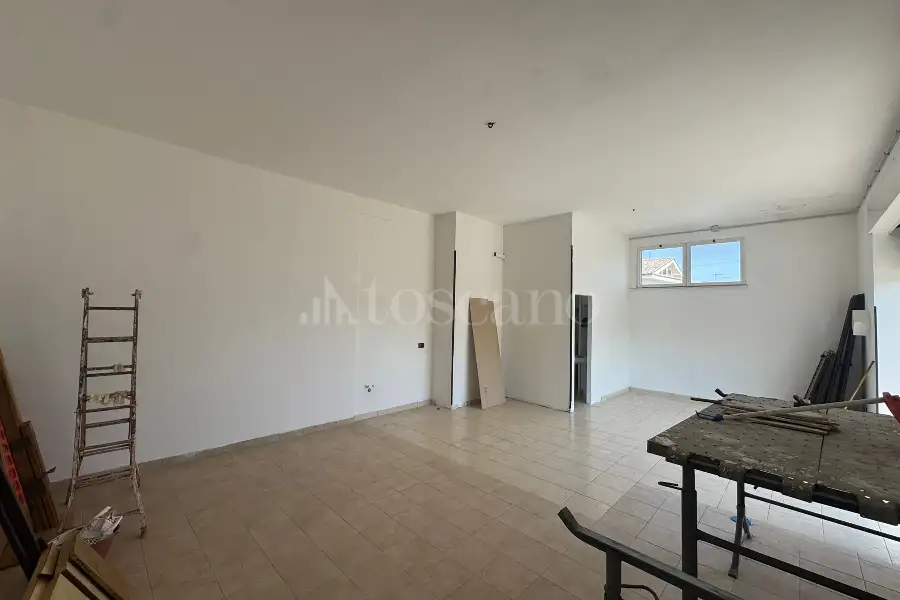 Negozio in vendita di 100 mq a €239.000 (rif. 5/2025)