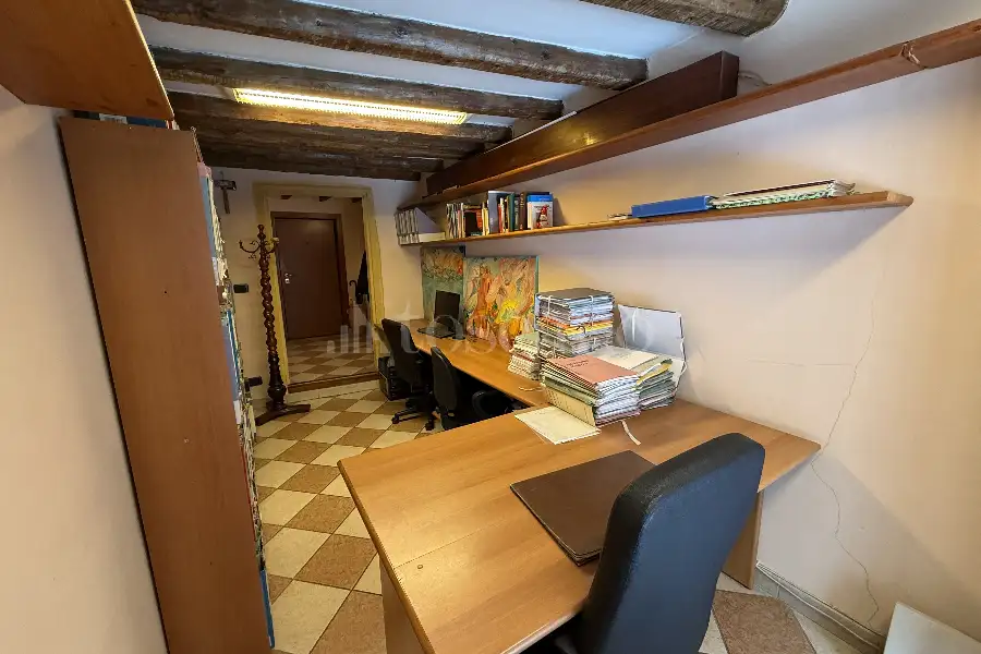 Ufficio in affitto di 60 mq a €1.400 (rif. 28/2026)