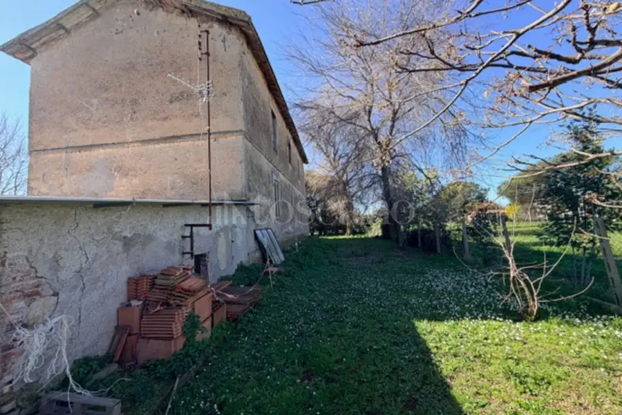 Casale in vendita di 240 mq a €149.000 (rif. 7/2026)
