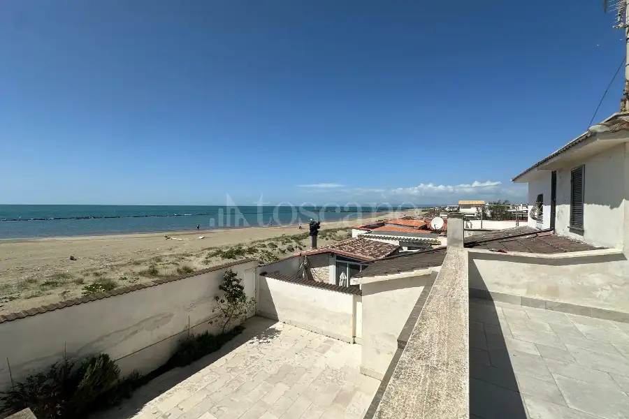 Villa Bifamiliare in vendita di 120 mq trattativa riservata (rif. 41/2026)