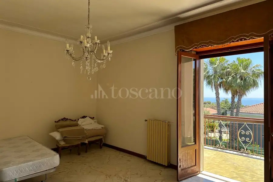 Villa in vendita di 575 mq a €878.000 (rif. 89/2025)