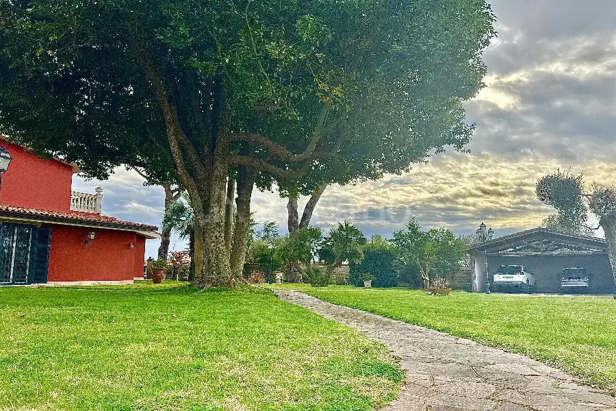 Villa in vendita di 300 mq a €445.000 (rif. 11/2025)