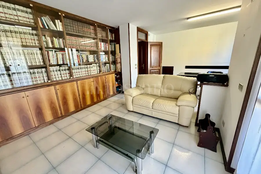 Villa in vendita di 400 mq a €870.000 (rif. 13/2026)