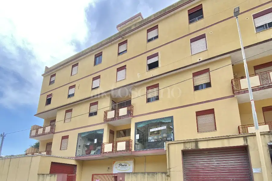 Casa in vendita di 203 mq a €165.000 (rif. 52/2026)
