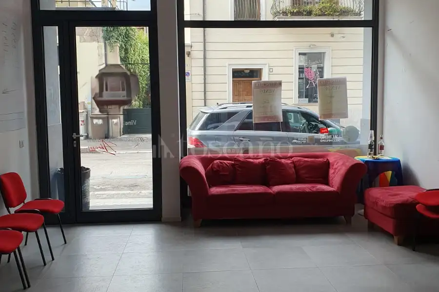 Negozio in vendita di 33 mq a €77.000 (rif. 75/2024)