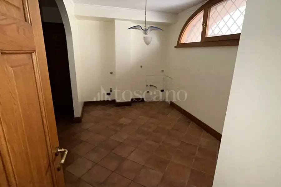 Villa in vendita di 250 mq a €599.000 (rif. 2/2026)