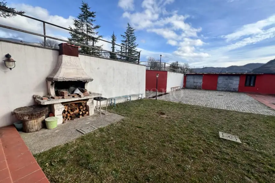 Villa in vendita di 400 mq a €399.000 (rif. 3/2024)