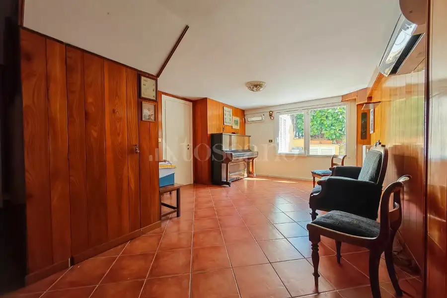Villa Plurifamiliare in vendita di 220 mq a €565.000 (rif. 44/2026)