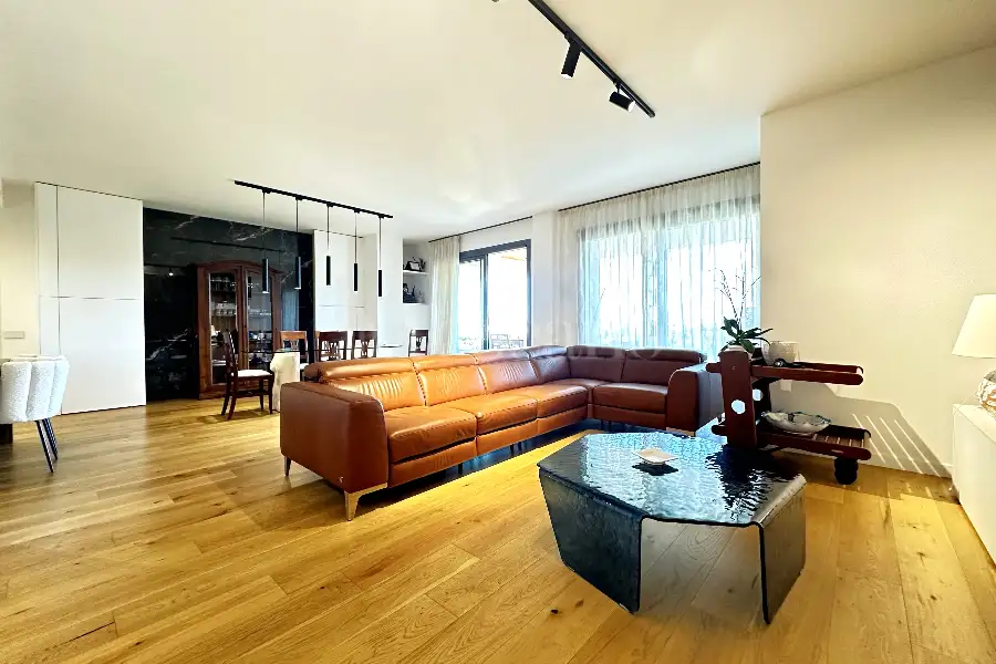 Casa in vendita di 170 mq a €780.000 (rif. 57/2025)