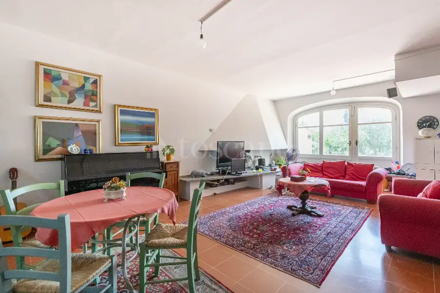 Casa in vendita di 430 mq a €1.250.000 (rif. 25/2025)