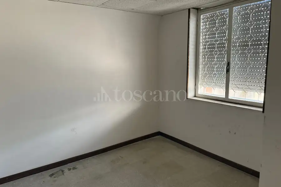 Palazzo in vendita di 725 mq a €395.000 (rif. 1/2026)