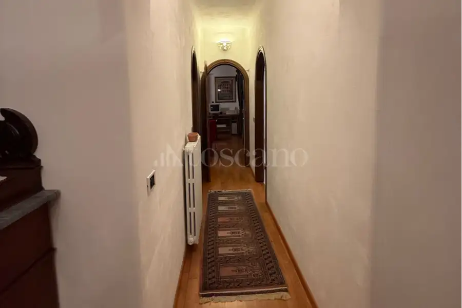 Villa in vendita di 600 mq a €430.000 (rif. 6/2026)