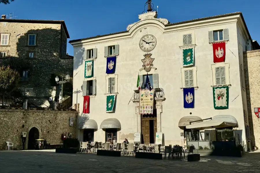 Albergo in vendita di 250 mq a €449.000 (rif. 40/2024)
