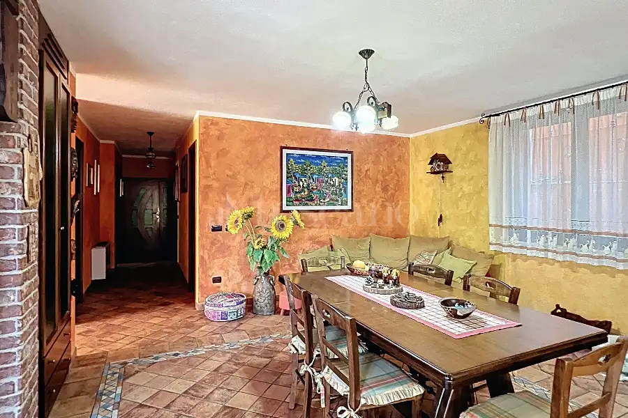 Casa Indipendente in vendita di 330 mq a €590.000 (rif. 82/2025)