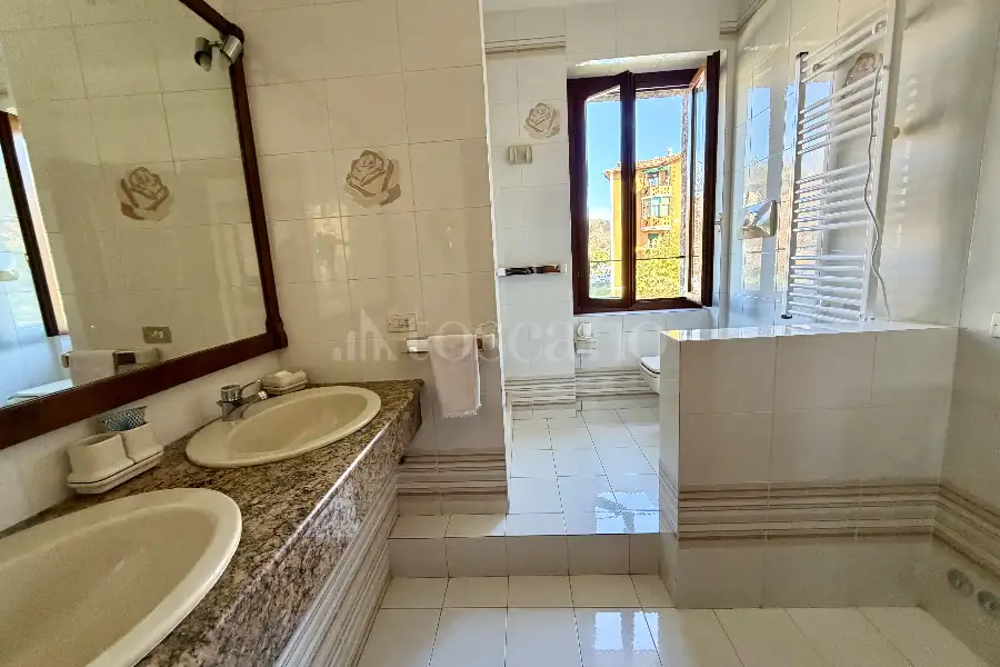 Villa in vendita di 400 mq a €870.000 (rif. 13/2026)