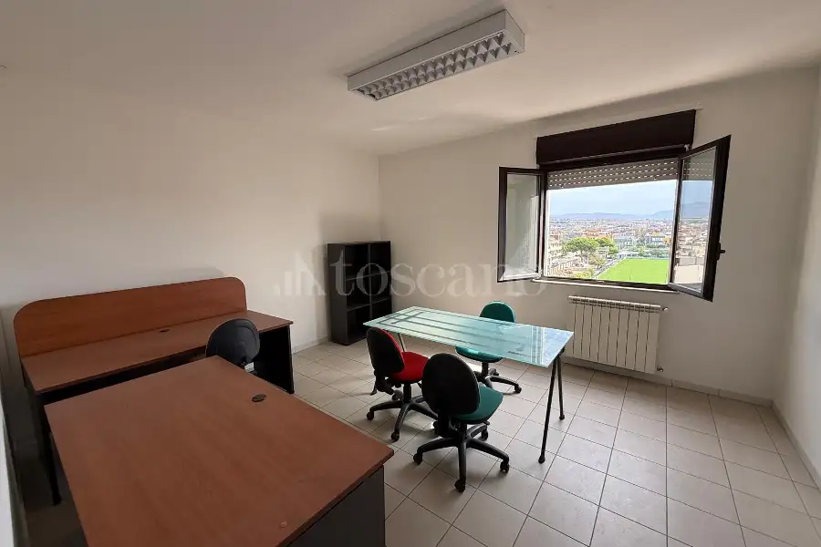 Ufficio in vendita di 120 mq a €235.000 (rif. 50/2026)
