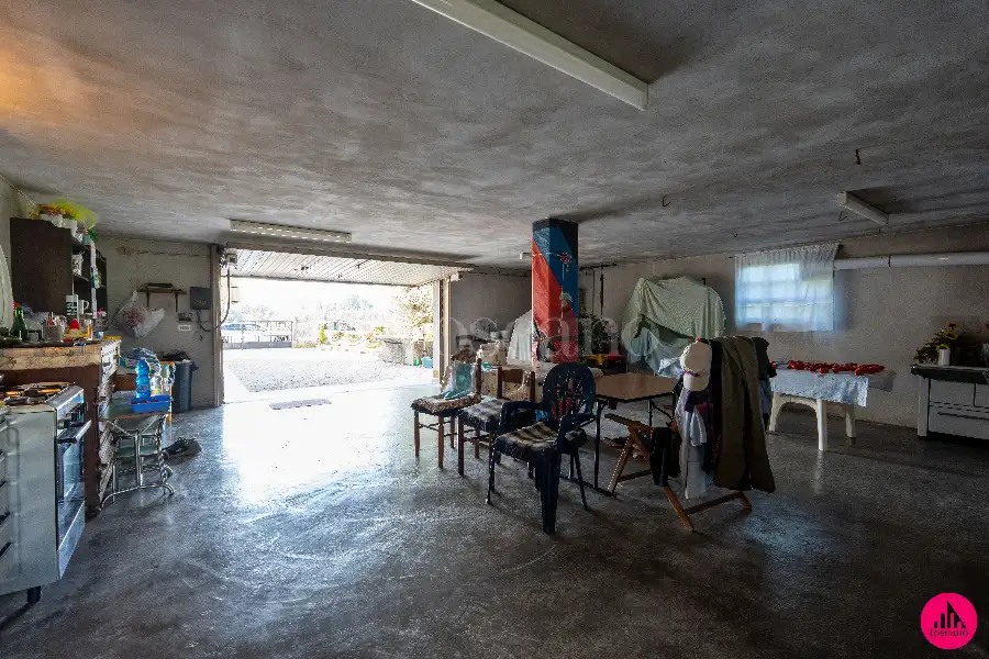 Casa Indipendente in vendita di 254 mq a €250.000 (rif. 150/2026)