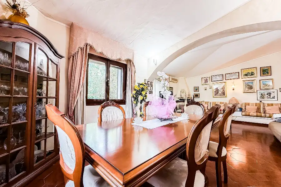 Villa in vendita di 211 mq a €535.000 (rif. 20/2026)