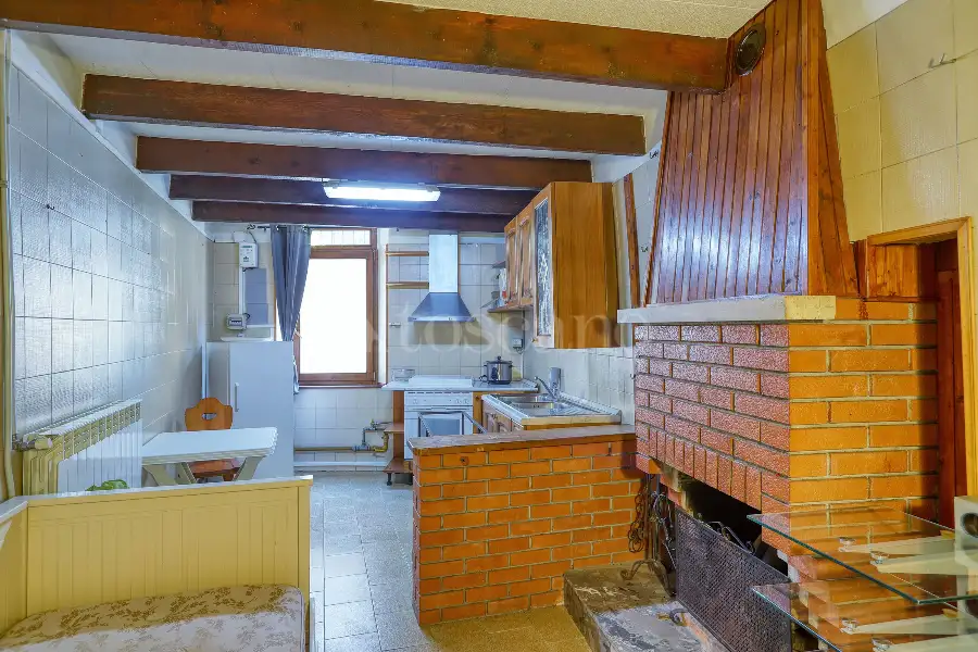 Casa Indipendente in vendita di 185 mq a €165.000 (rif. 42/2026)