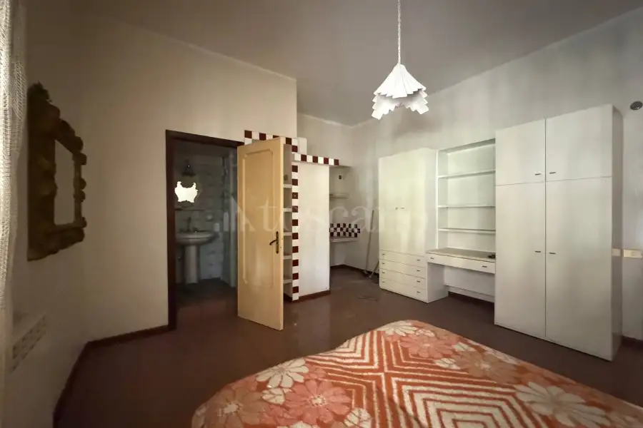 Palazzo in affitto di 500 mq a €5.800 (rif. 216/2025)