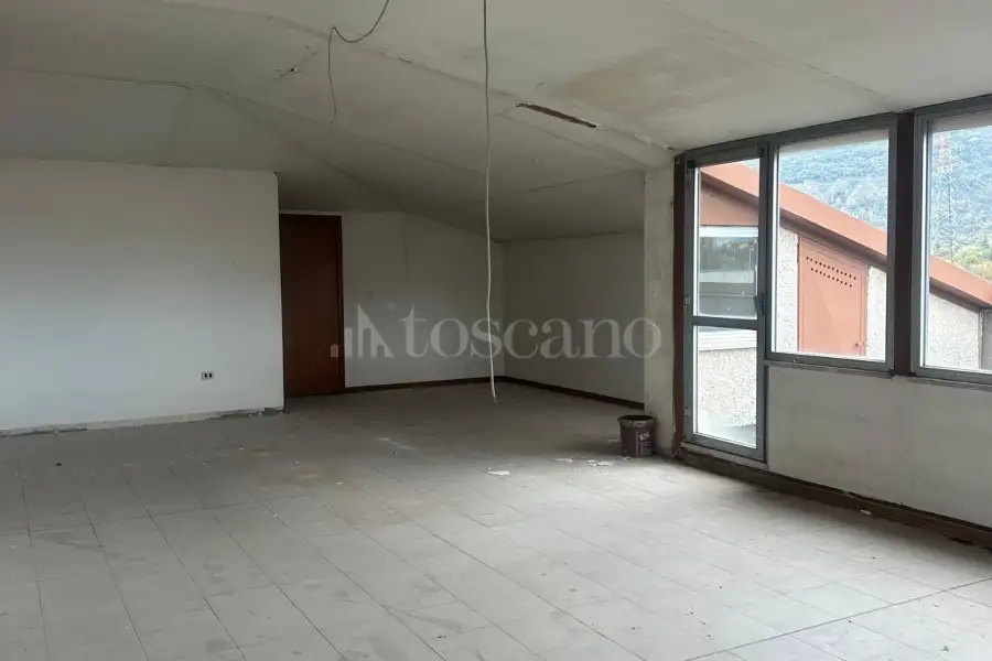 Negozio in affitto di 4.995 mq trattativa riservata (rif. 114/2025)