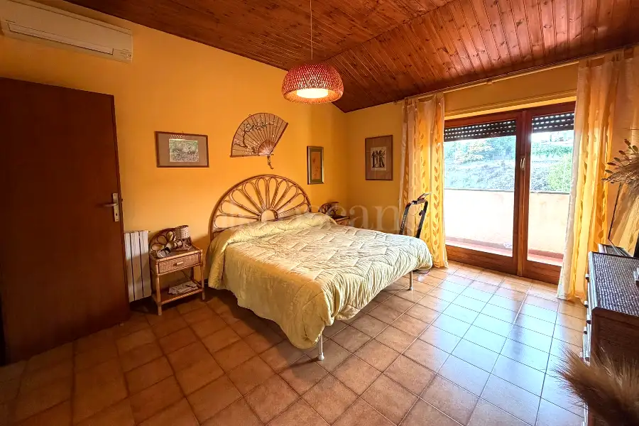 Attico in vendita di 220 mq a €370.000 (rif. 75/2025)