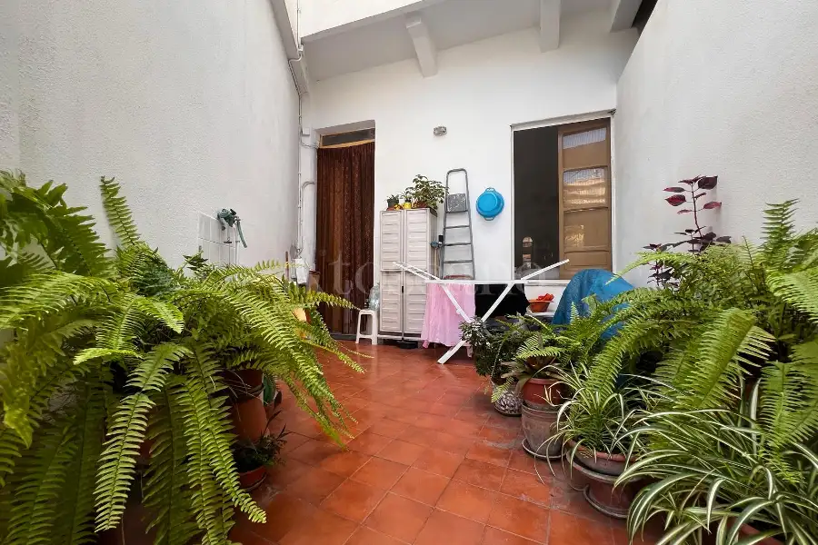 Casa Indipendente in vendita di 270 mq a €210.000 (rif. 37/2026)