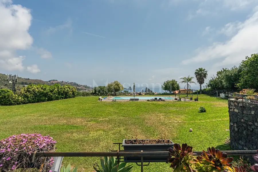 Villa in vendita di 169 mq trattativa riservata (rif. 83/2026)