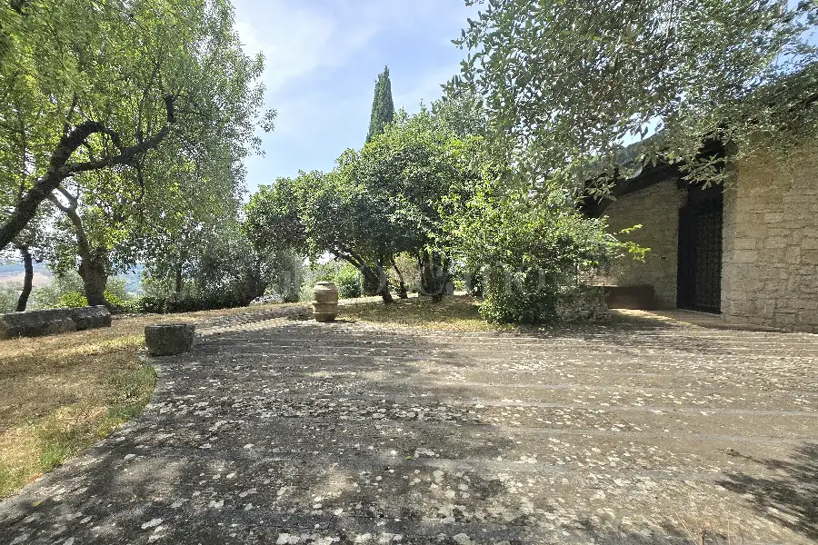 Villa in vendita di 300 mq a €1.450.000 (rif. 40/2025)