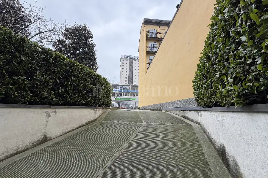 Box in vendita di 16 mq a €40.000 (rif. 6/2026)